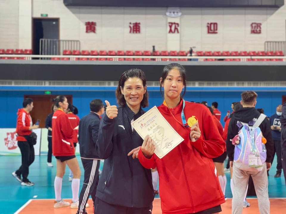 人同训同练 人同训同练