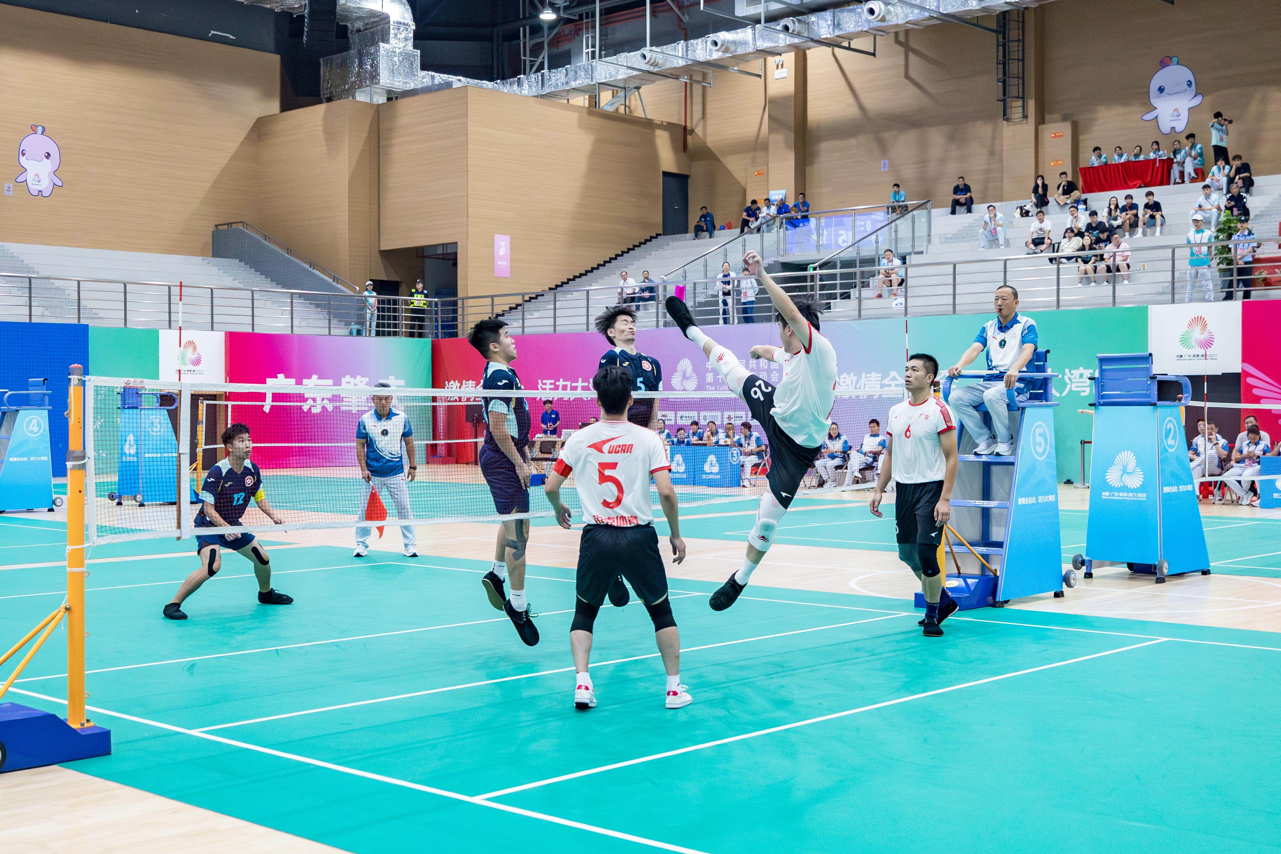 在肇庆, 在比赛之余